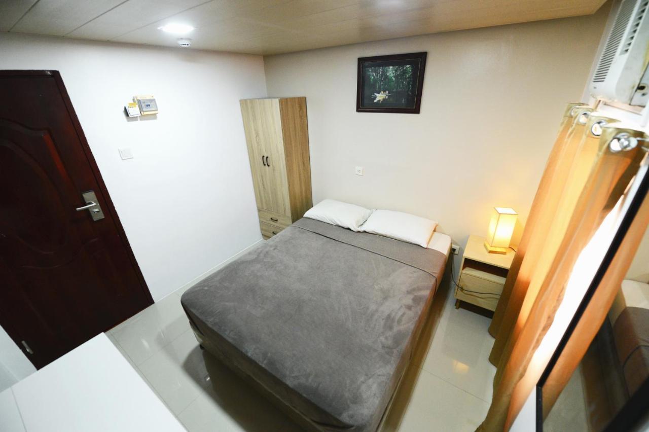 Cebu Courtyard Hotel Мактан Екстериор снимка